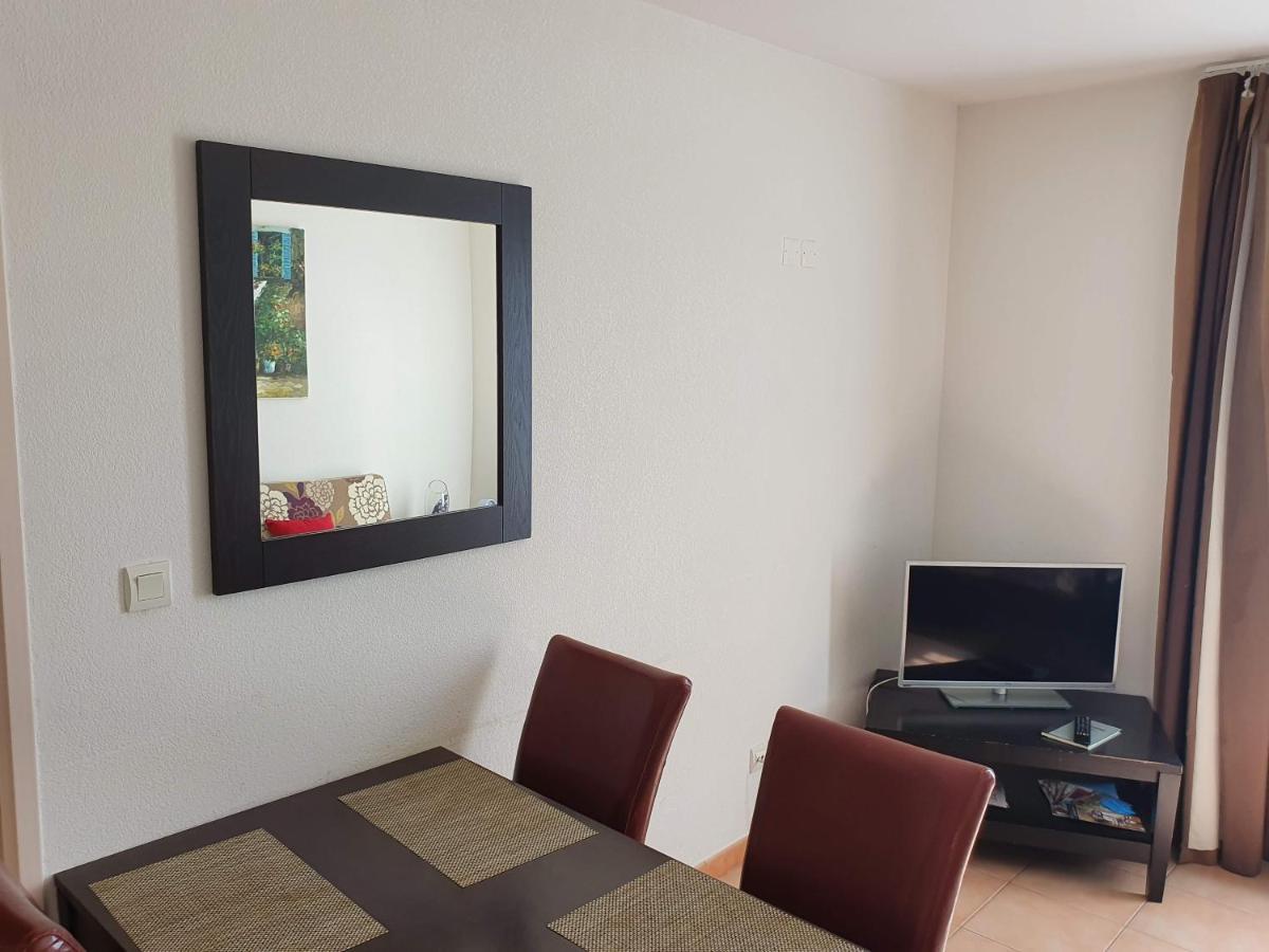 Joli Appartement T2 Dans Residence Avec Piscine, Hammam Et Parking Gratuits Carcassonne Exterior foto